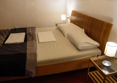 private room hostel genoa